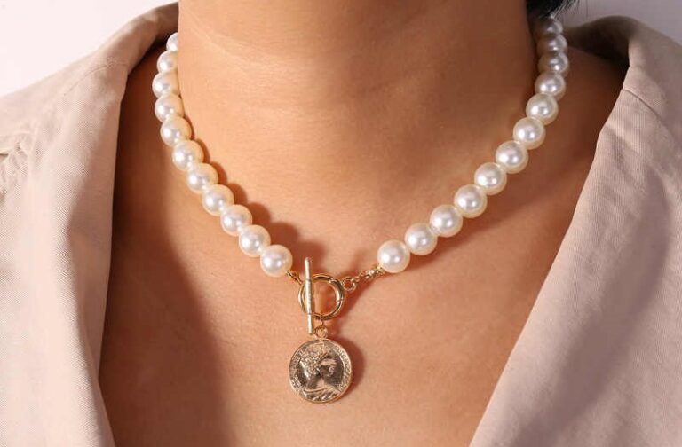 Как выбрать идеальные аксессуары для вечернего образа